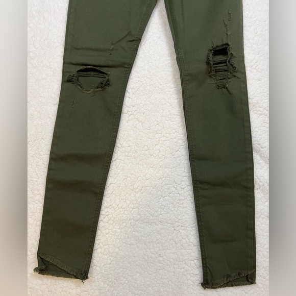 NWT $80 Express Women’s Olive Ripped High Rise Super Soft Raw Hem Leggings Jeans - Picture 3 of 8